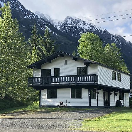 Bear Valley Guesthouse Stewart Exteriör bild