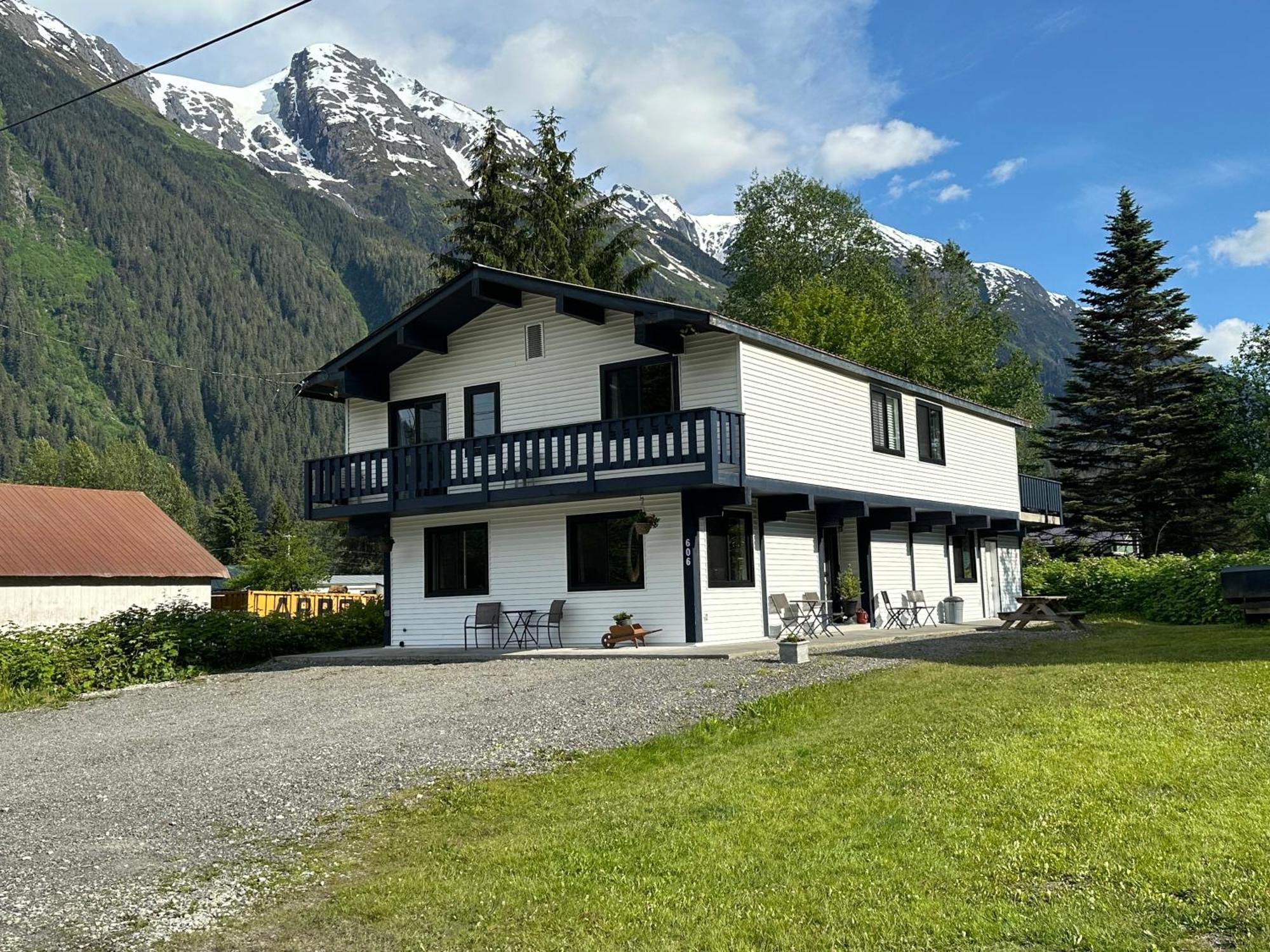 Bear Valley Guesthouse Stewart Exteriör bild