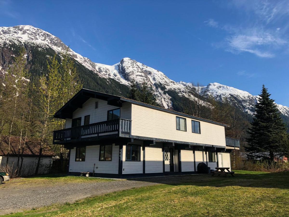 Bear Valley Guesthouse Stewart Exteriör bild